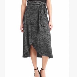 Gap wrap skirt